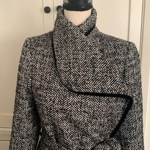 BCBGeneration big collar winter coat for women size S
